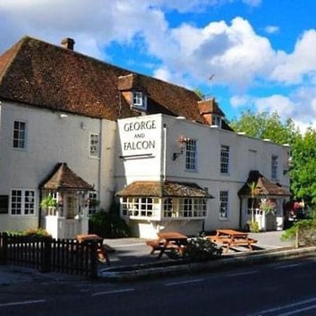 George & Falcon Southampton Exterior photo