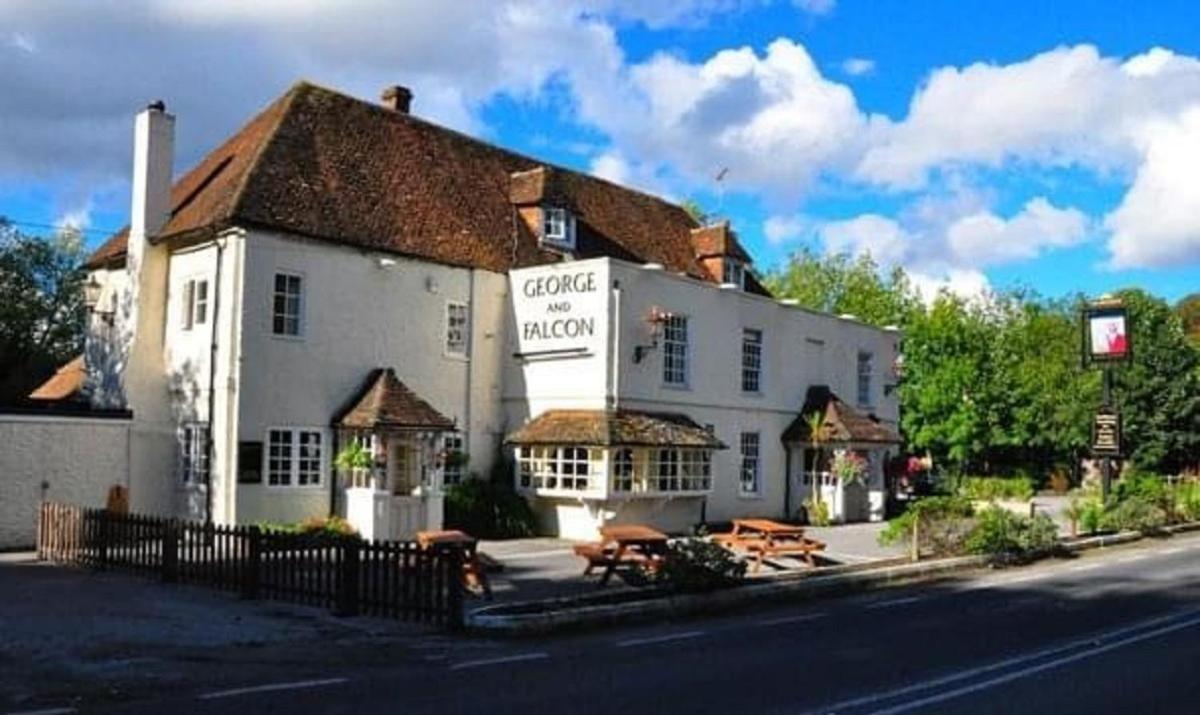 George & Falcon Southampton Exterior photo
